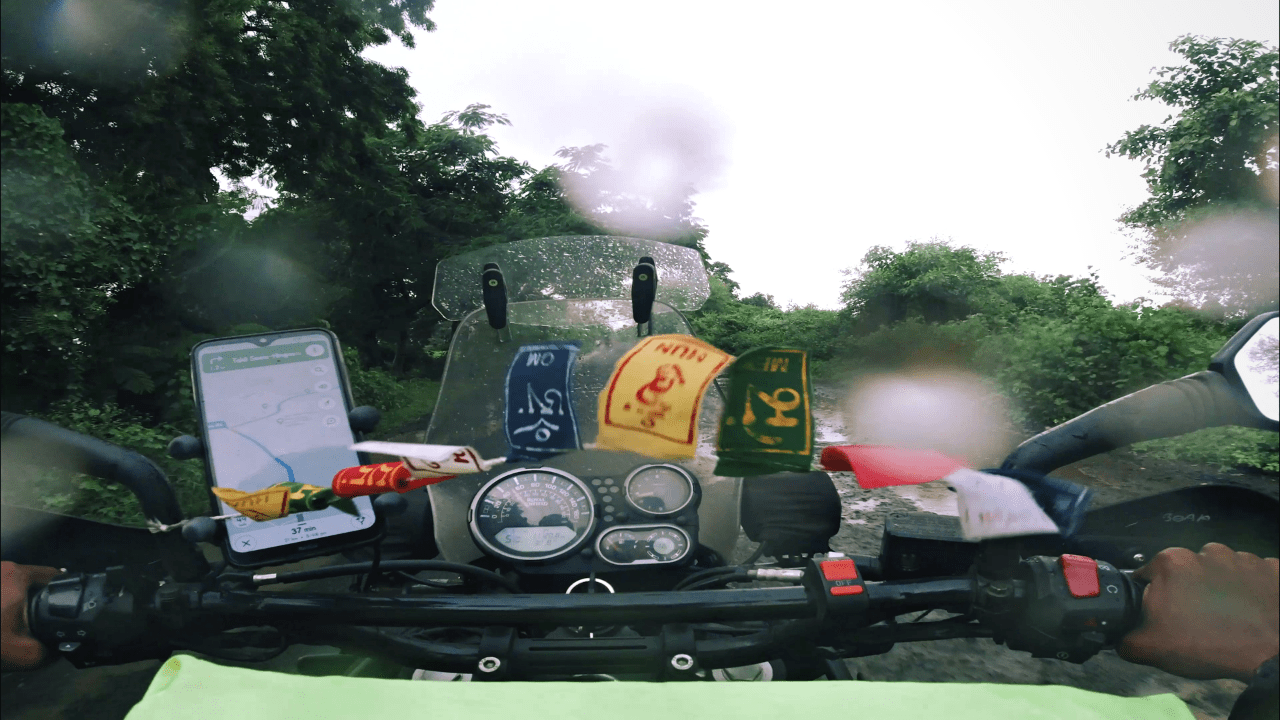 3 best monsoon riding tips to make your ride in the rain safer